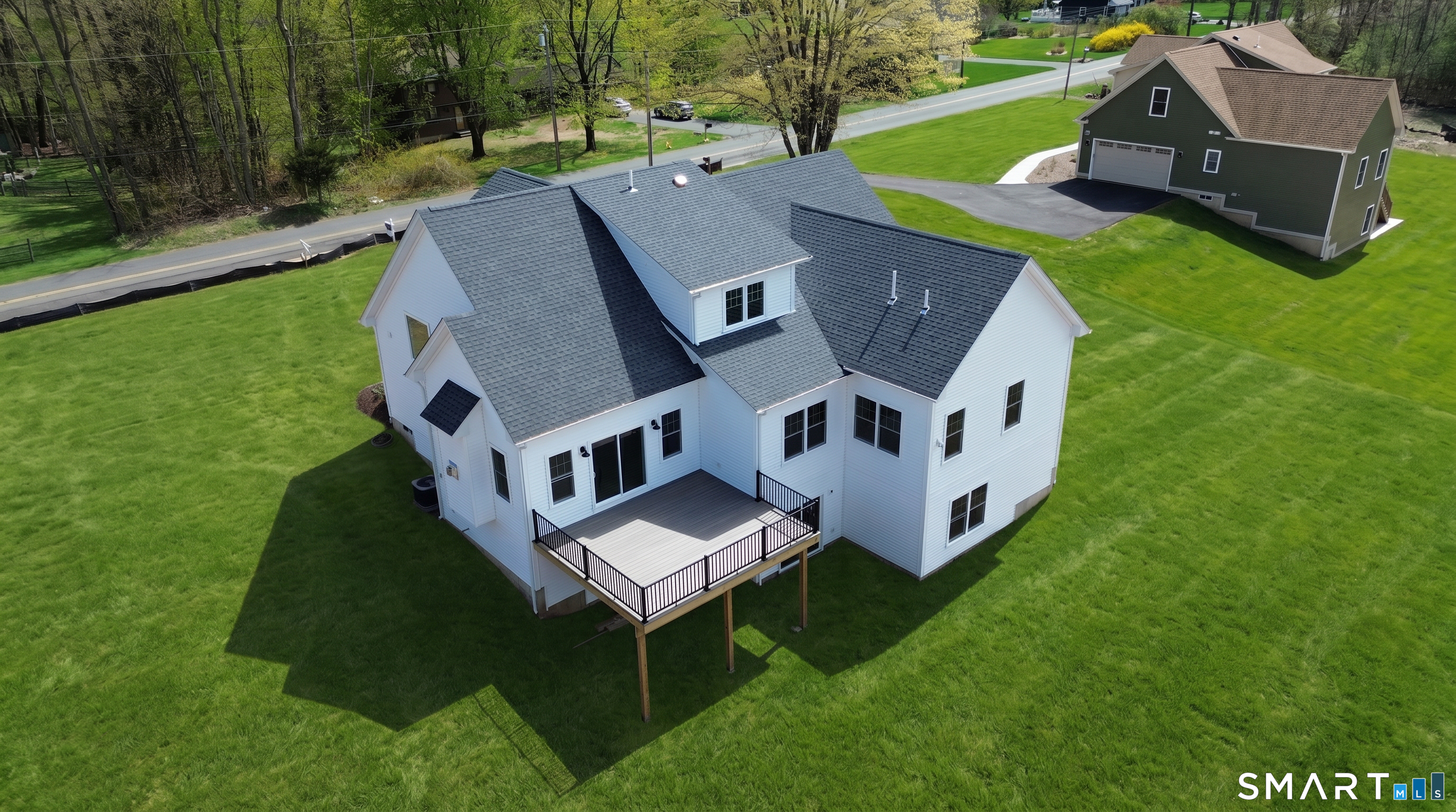 42 Holcomb Street Simsbury CT 06070