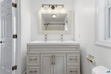 19 Kent Court Middletown CT 06457
