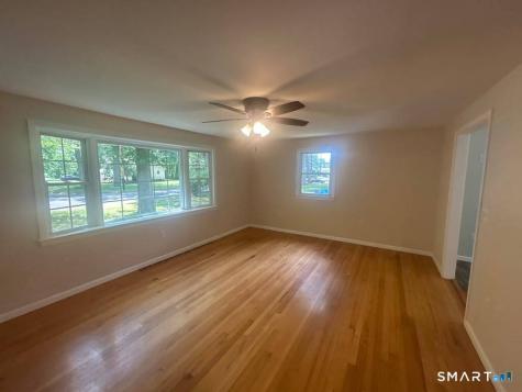 21 Larson Drive North Haven CT 06473