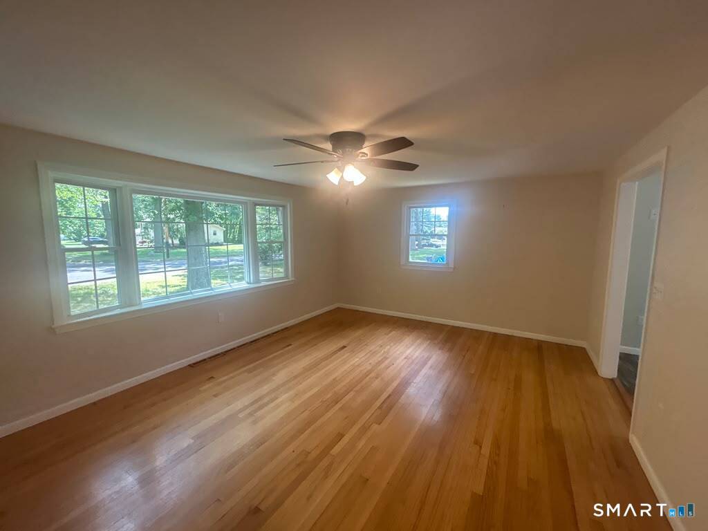 21 Larson Drive North Haven CT 06473