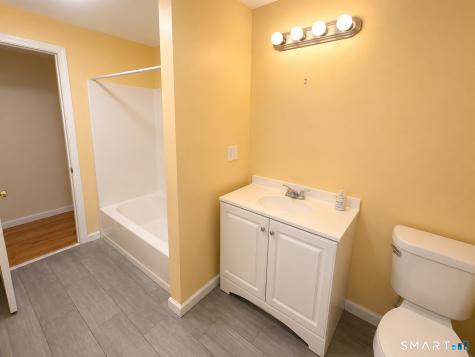21 Larson Drive North Haven CT 06473