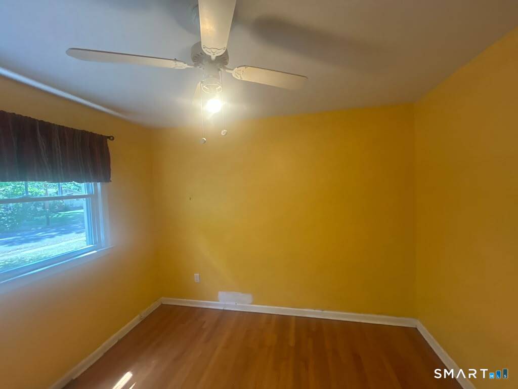 21 Larson Drive North Haven CT 06473