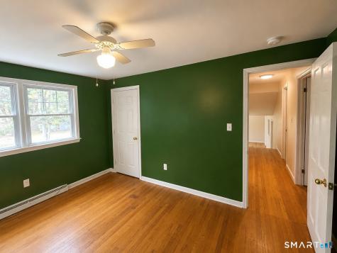 21 Larson Drive North Haven CT 06473