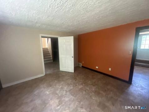 21 Larson Drive North Haven CT 06473