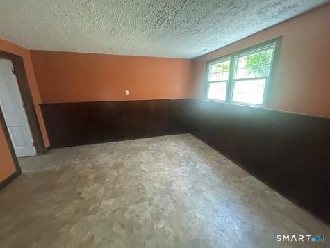 21 Larson Drive North Haven CT 06473