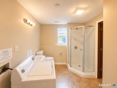 21 Larson Drive North Haven CT 06473