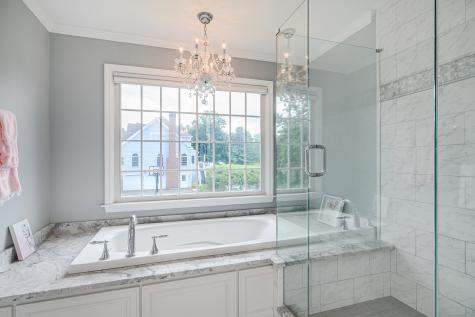 20 Laura Drive Danbury CT 06811