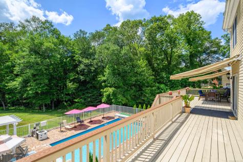 20 Laura Drive Danbury CT 06811