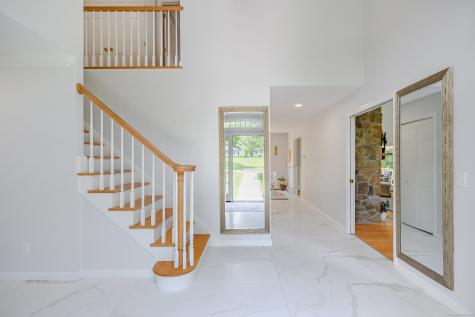 20 Laura Drive Danbury CT 06811