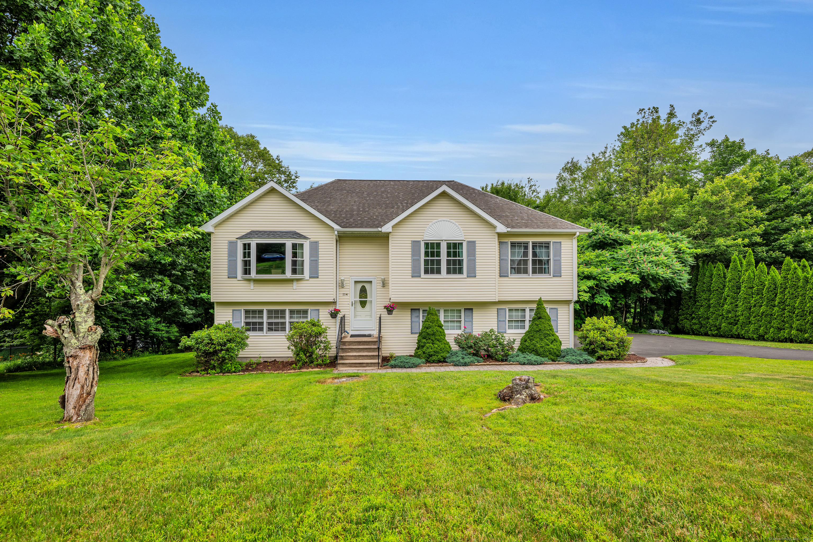 114 Tiffany Lane Bristol CT 06010