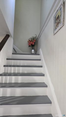 18 Greenmount Terrace Waterbury CT 06708