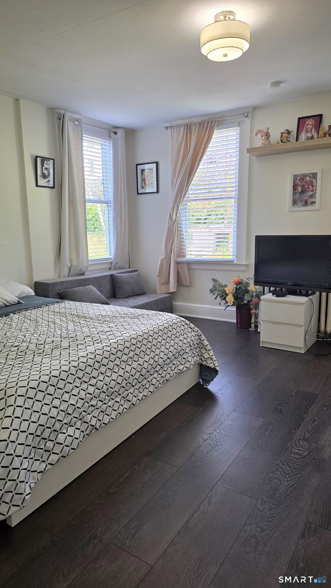 18 Greenmount Terrace Waterbury CT 06708