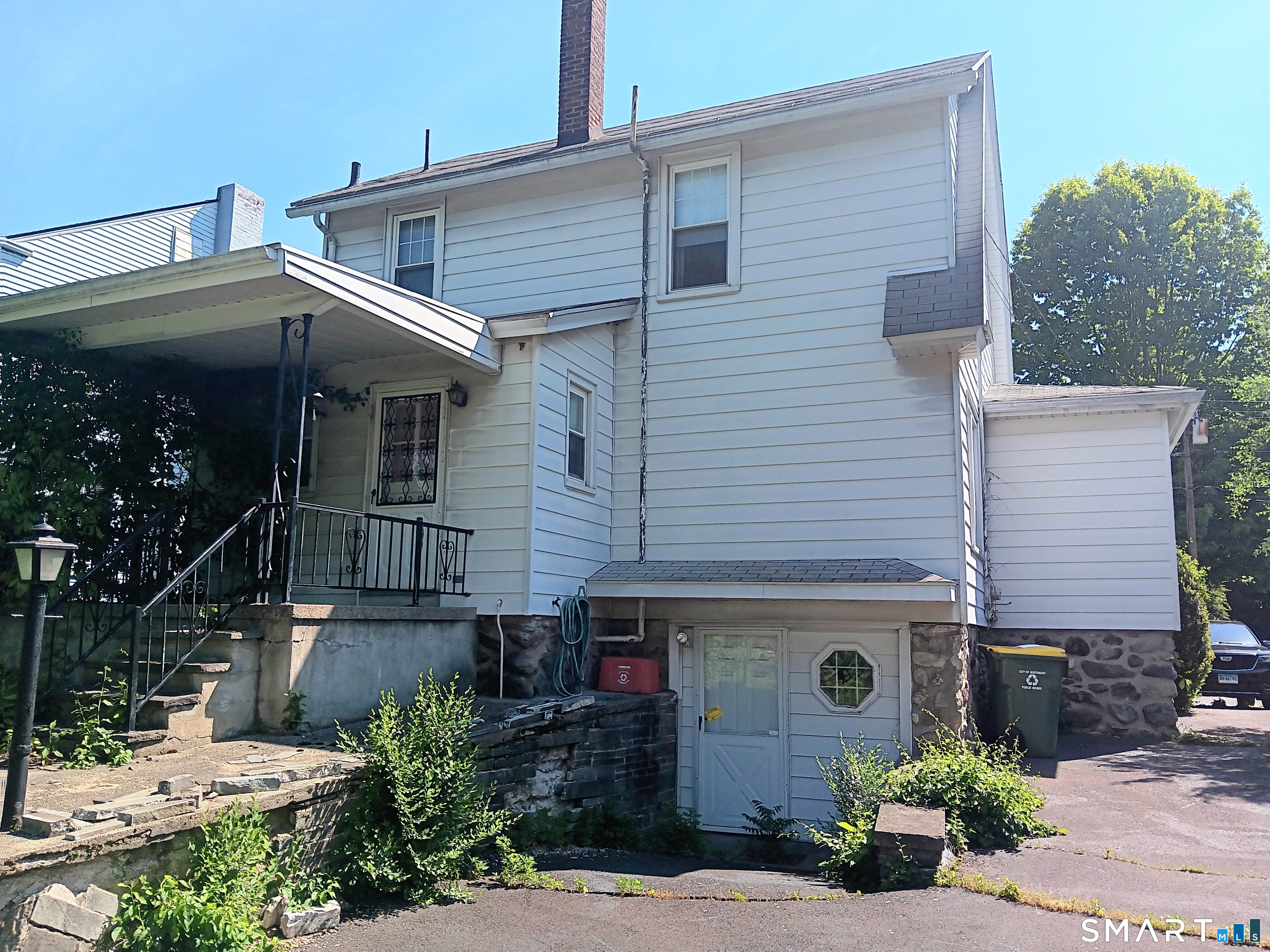 63 Robert Street Waterbury CT 06710