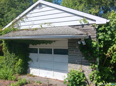 63 Robert Street Waterbury CT 06710
