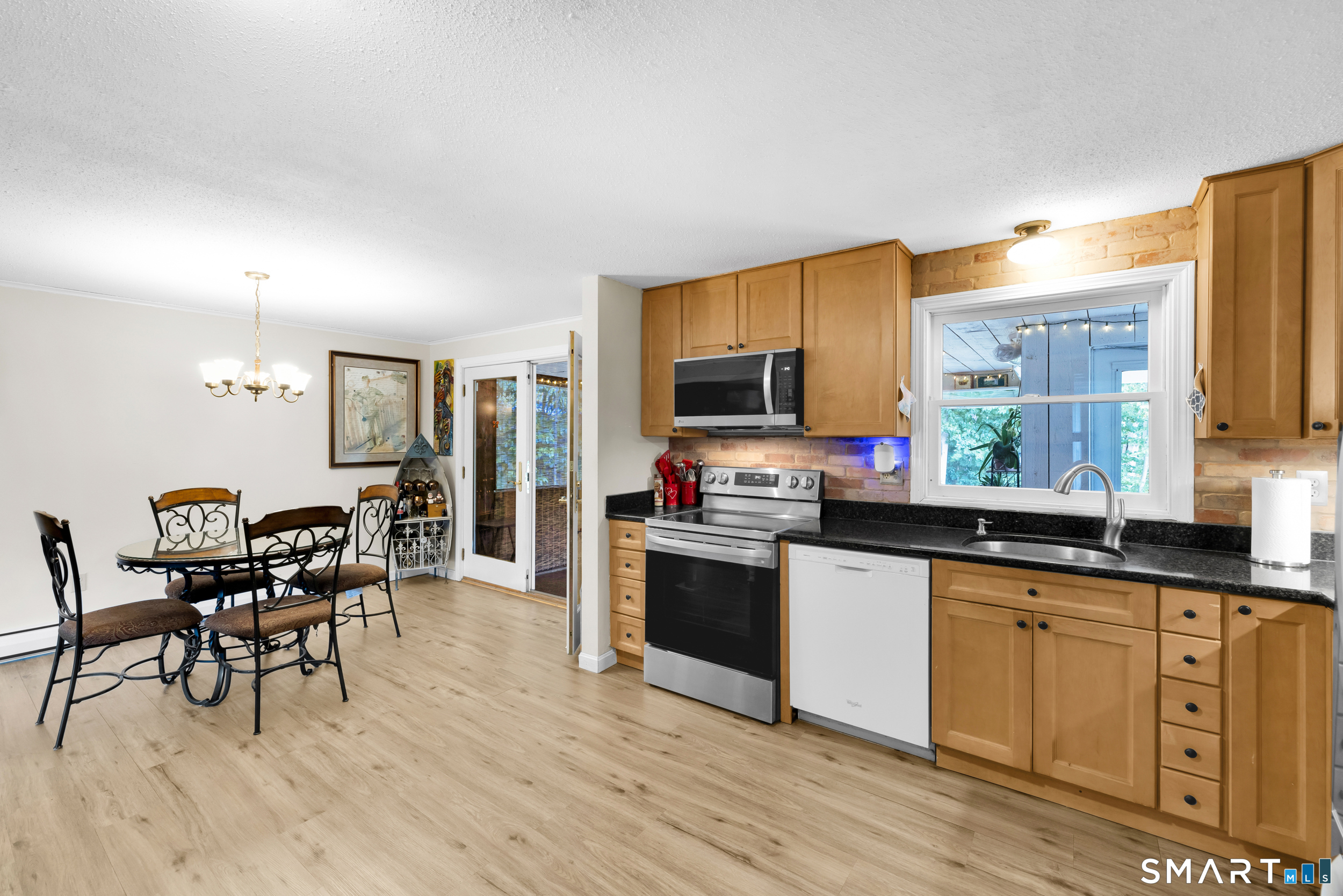81 Briarwood Drive Guilford CT 06437