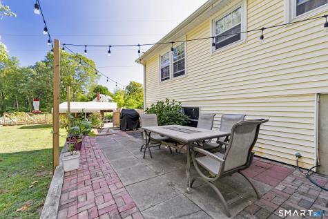 81 Briarwood Drive Guilford CT 06437