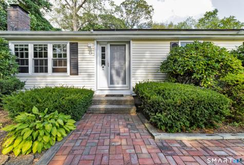 81 Briarwood Drive Guilford CT 06437