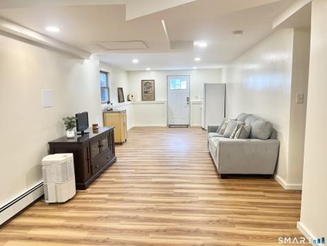 81 Briarwood Drive Guilford CT 06437