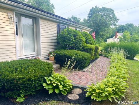 81 Briarwood Drive Guilford CT 06437