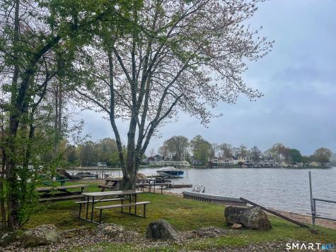 3 Brook Trail East Hampton CT 06424