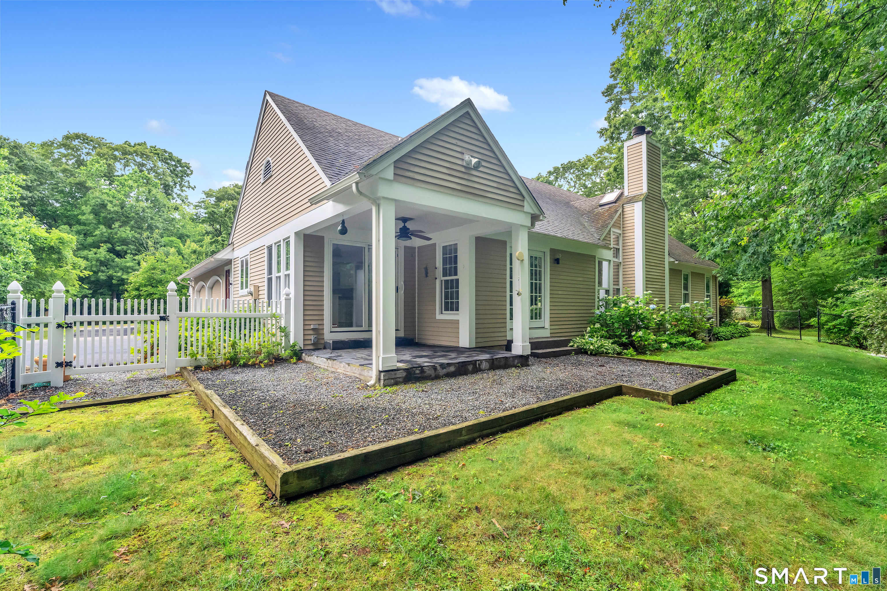 19 Whitehall Lane Groton CT 06355