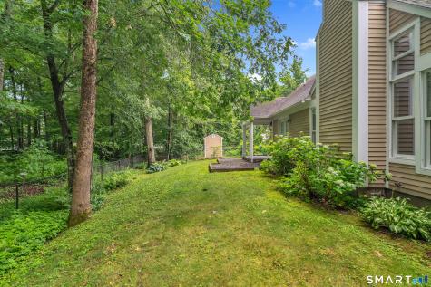19 Whitehall Lane Groton CT 06355