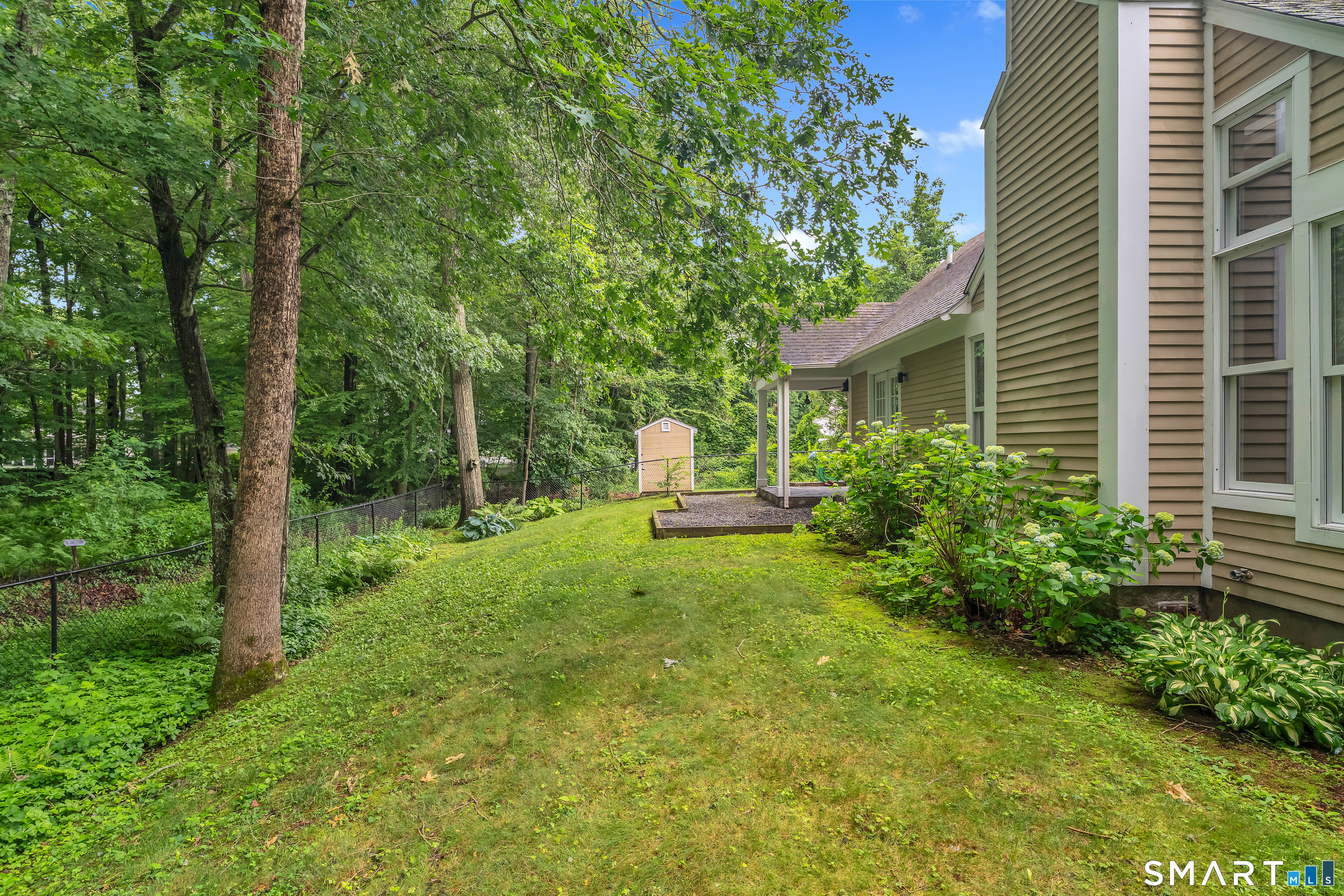 19 Whitehall Lane Groton CT 06355