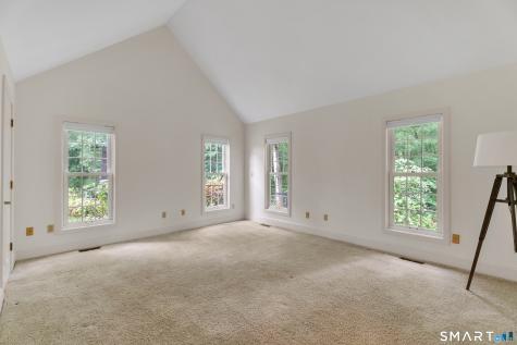 19 Whitehall Lane Groton CT 06355