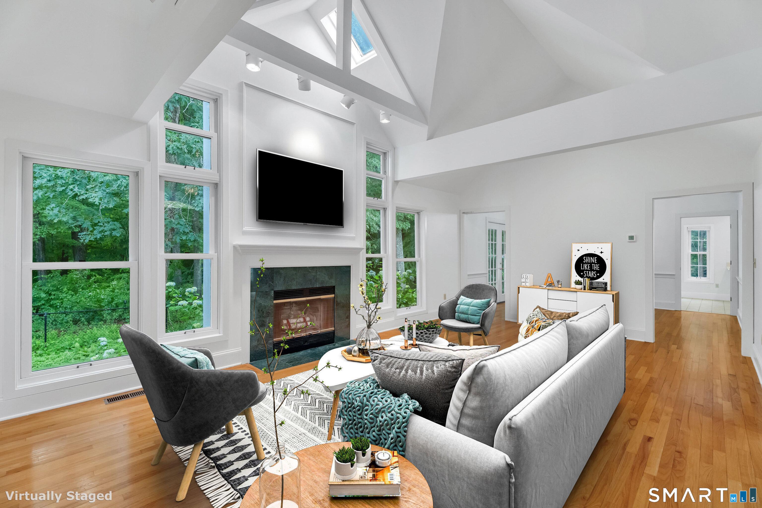 19 Whitehall Lane Groton CT 06355