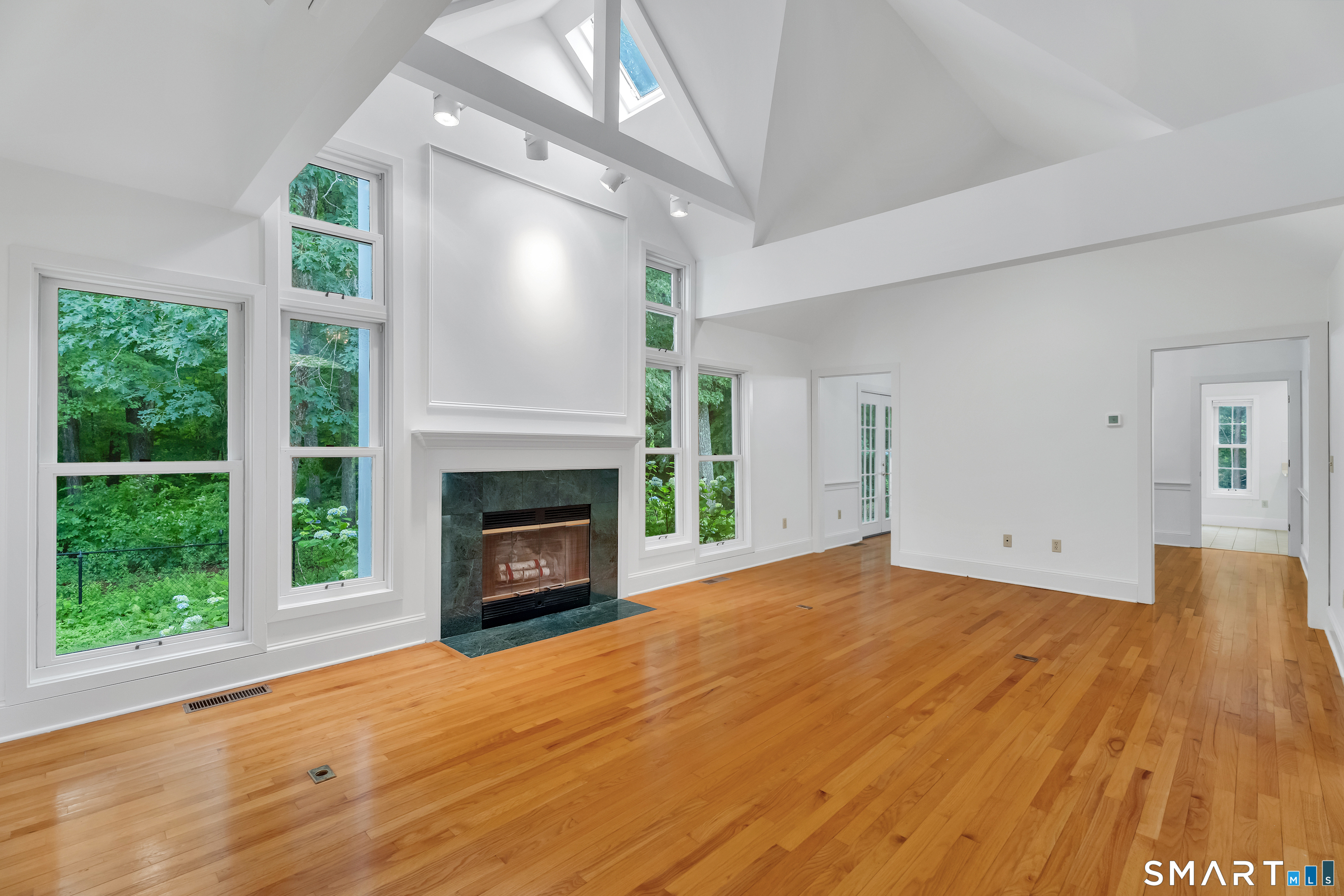 19 Whitehall Lane Groton CT 06355