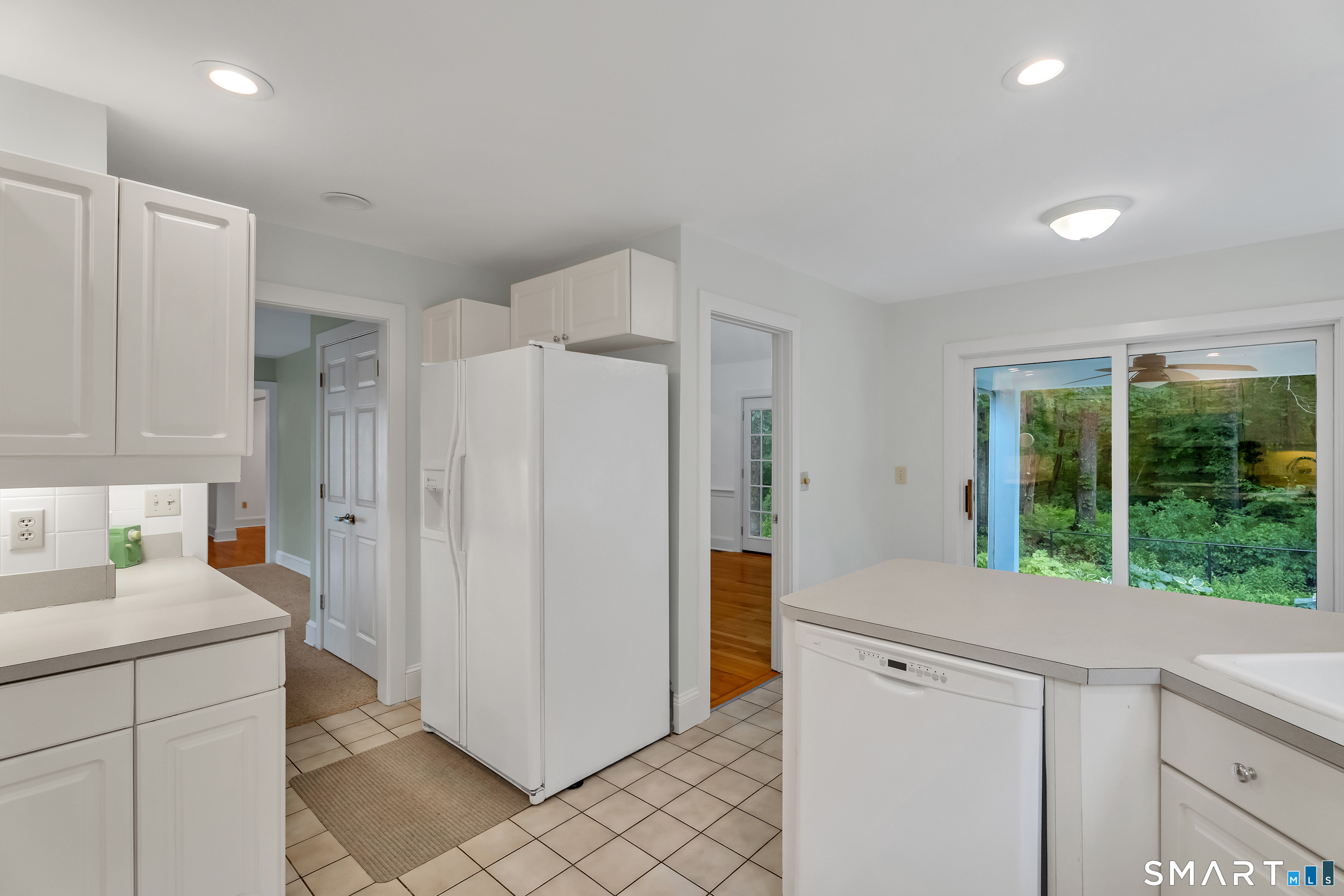 19 Whitehall Lane Groton CT 06355