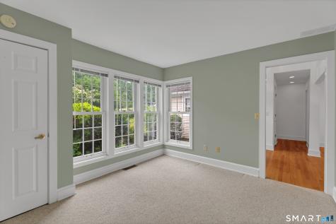 19 Whitehall Lane Groton CT 06355