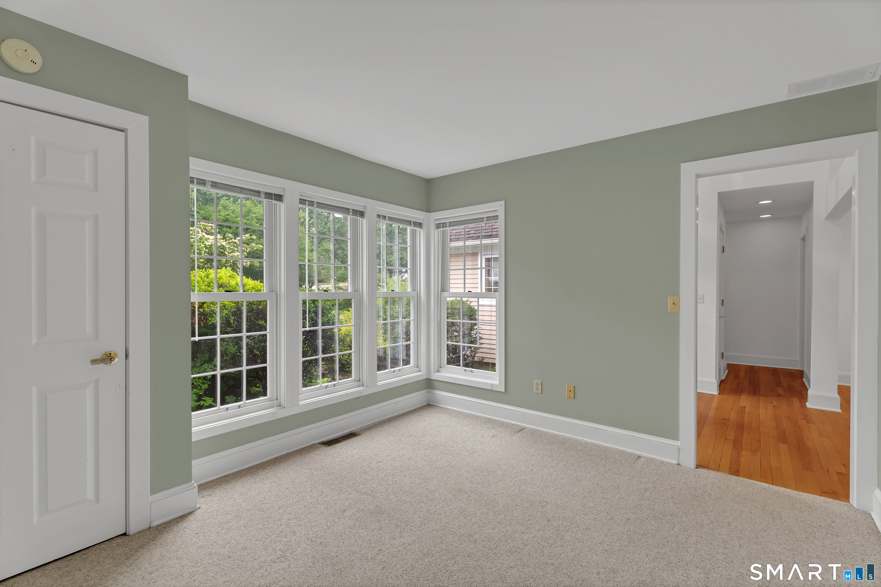 19 Whitehall Lane Groton CT 06355