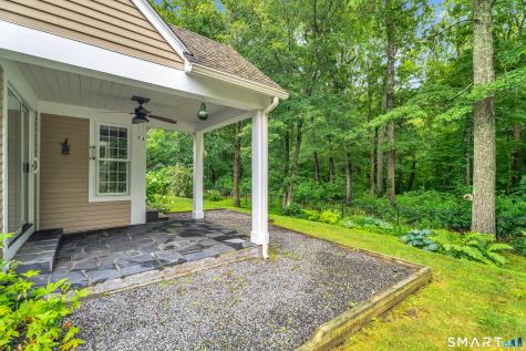 19 Whitehall Lane Groton CT 06355