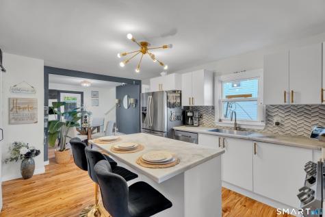 25 Palmetto Trail East Haven CT 06512