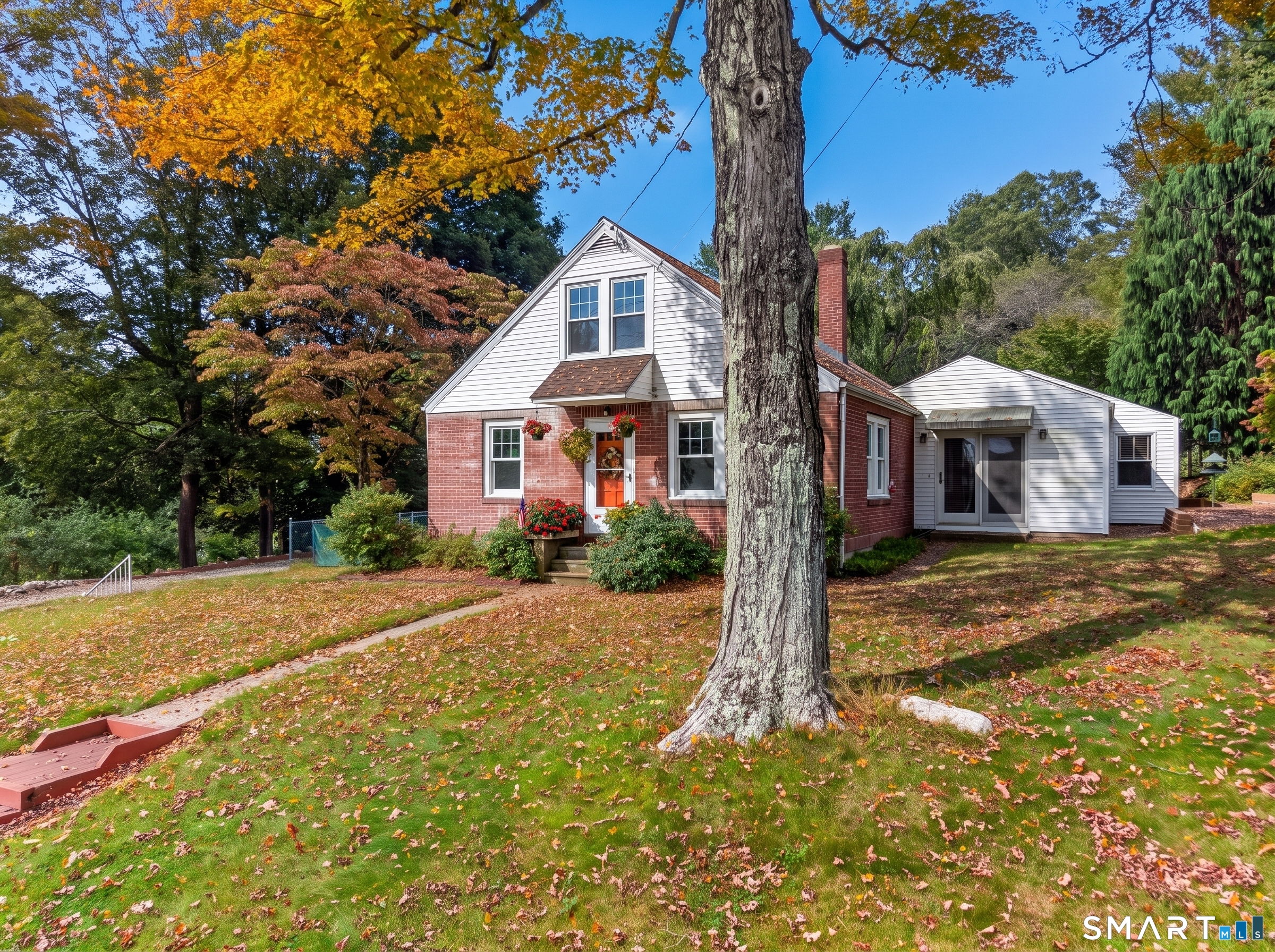 45 Lathrop Road Waterford CT 06375