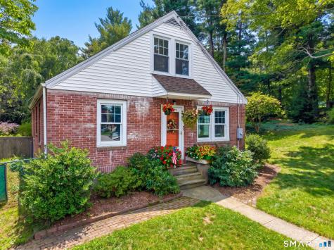 45 Lathrop Road Waterford CT 06375
