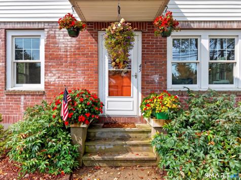 45 Lathrop Road Waterford CT 06375