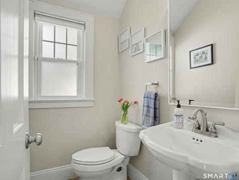14 Winfield Court Norwalk CT 06855