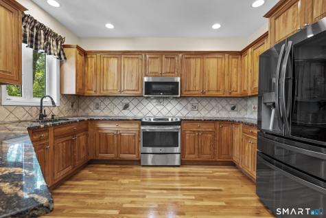 14 Wychwood Lane Oxford CT 06478