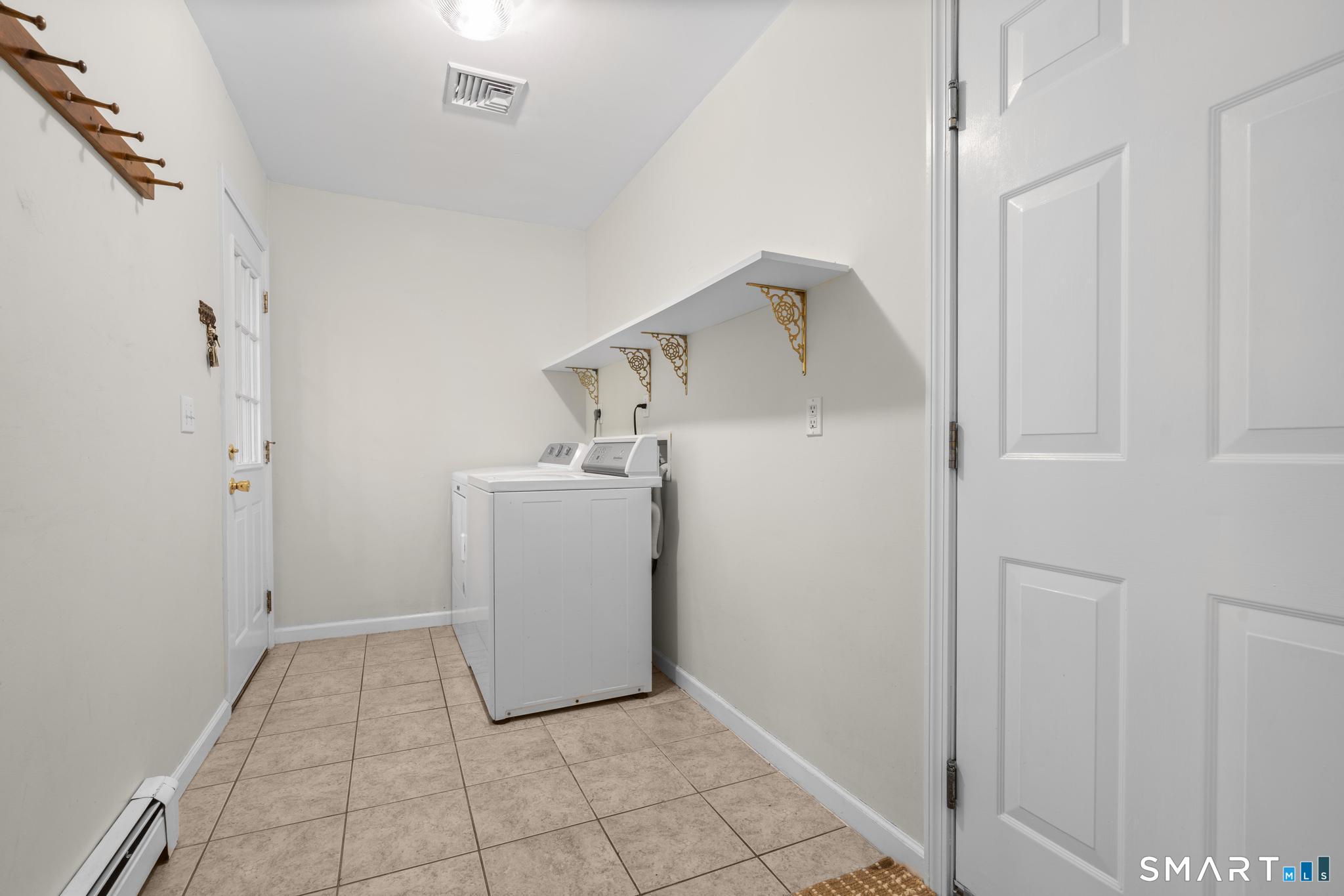 14 Wychwood Lane Oxford CT 06478
