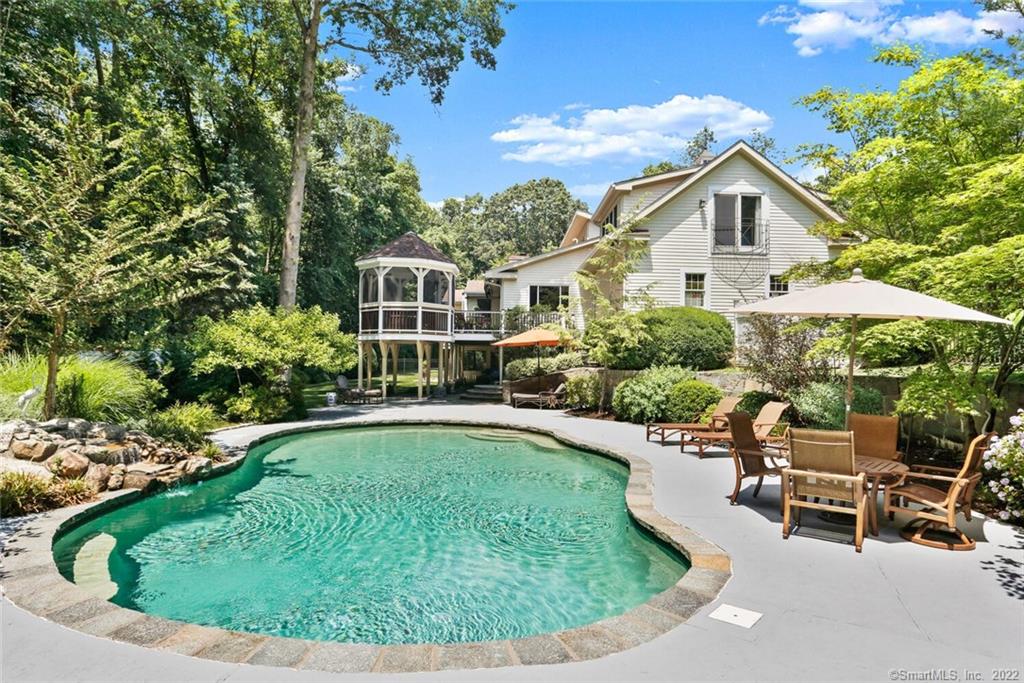 17 Carrington Drive Greenwich CT 06831