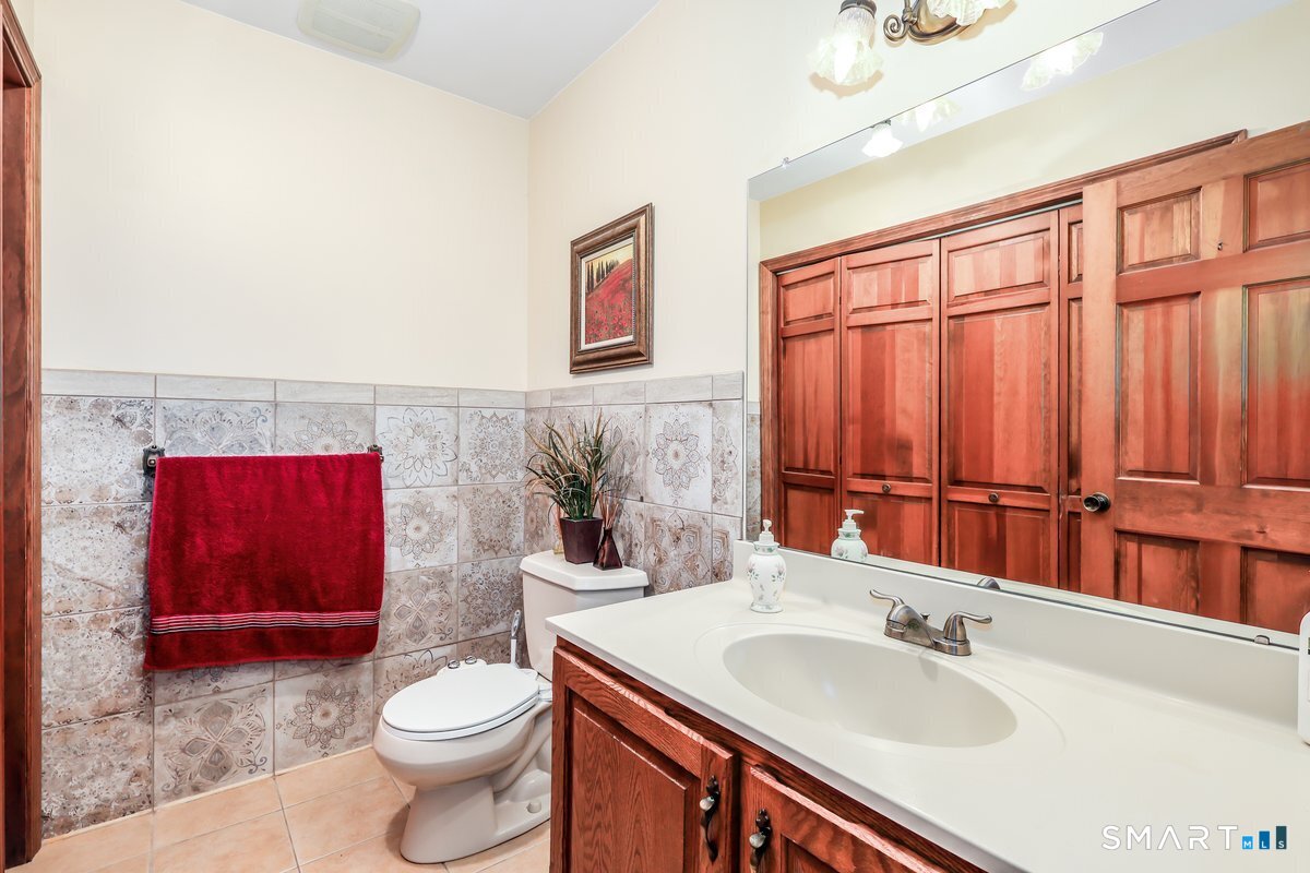 18 Stephanie Drive New Milford CT 06776