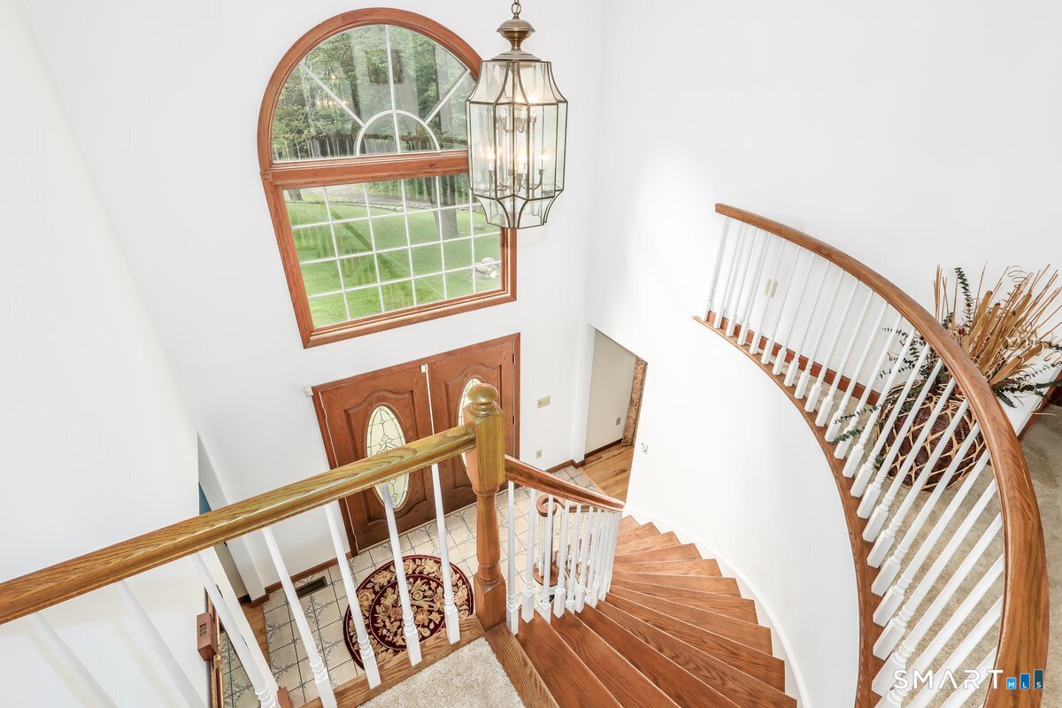 18 Stephanie Drive New Milford CT 06776