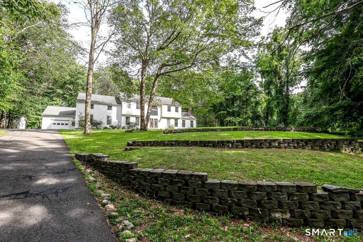 18 Stephanie Drive New Milford CT 06776