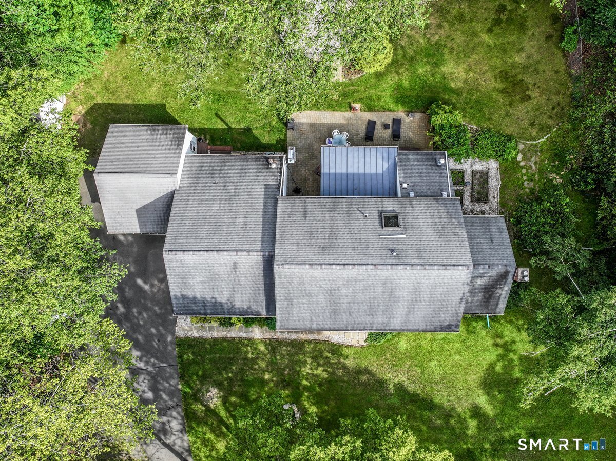 18 Stephanie Drive New Milford CT 06776