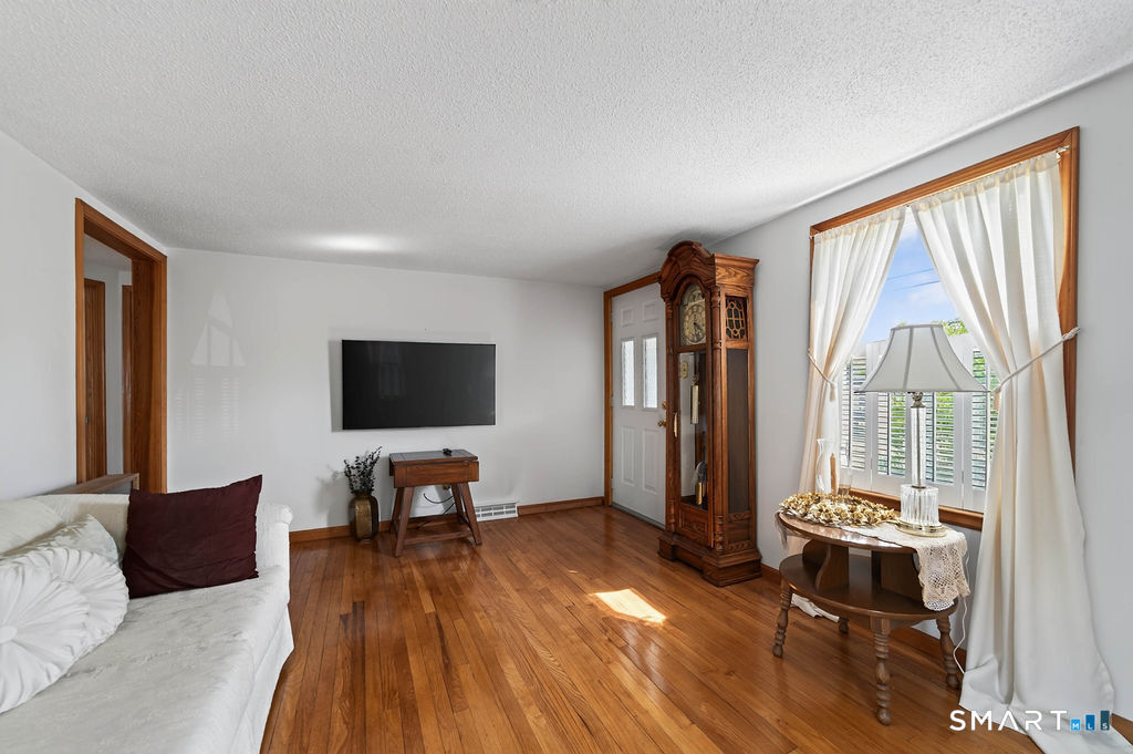 50 Summit Avenue East Haven CT 06512