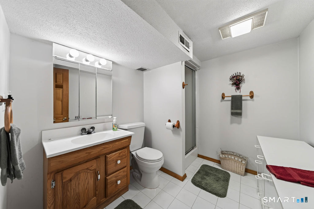 50 Summit Avenue East Haven CT 06512