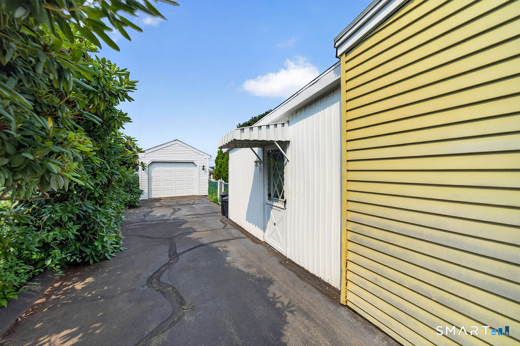 50 Summit Avenue East Haven CT 06512