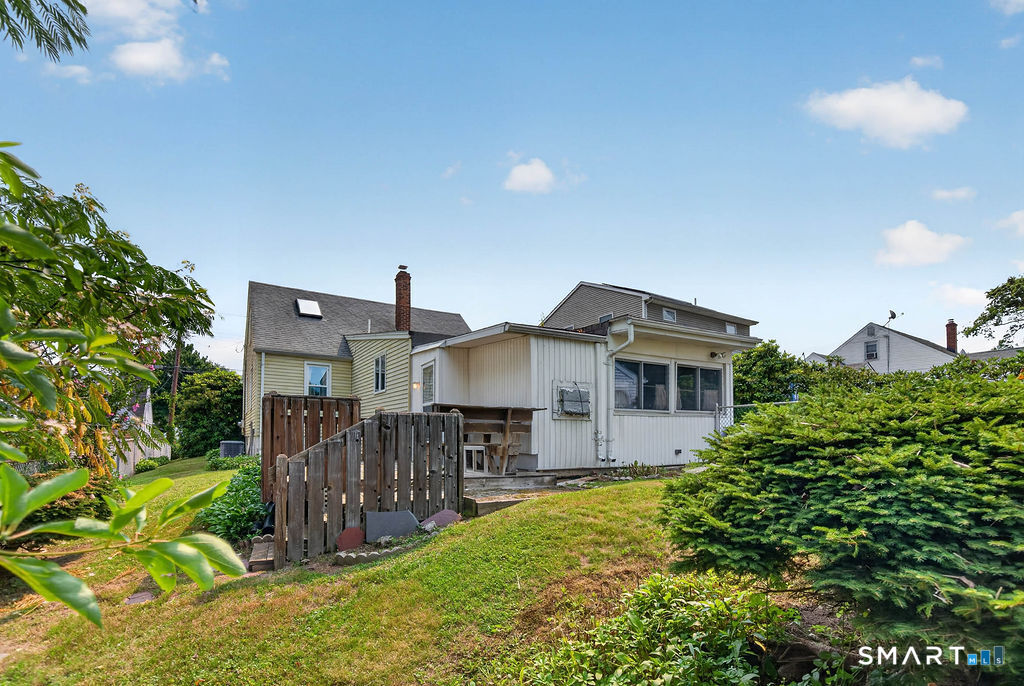 50 Summit Avenue East Haven CT 06512